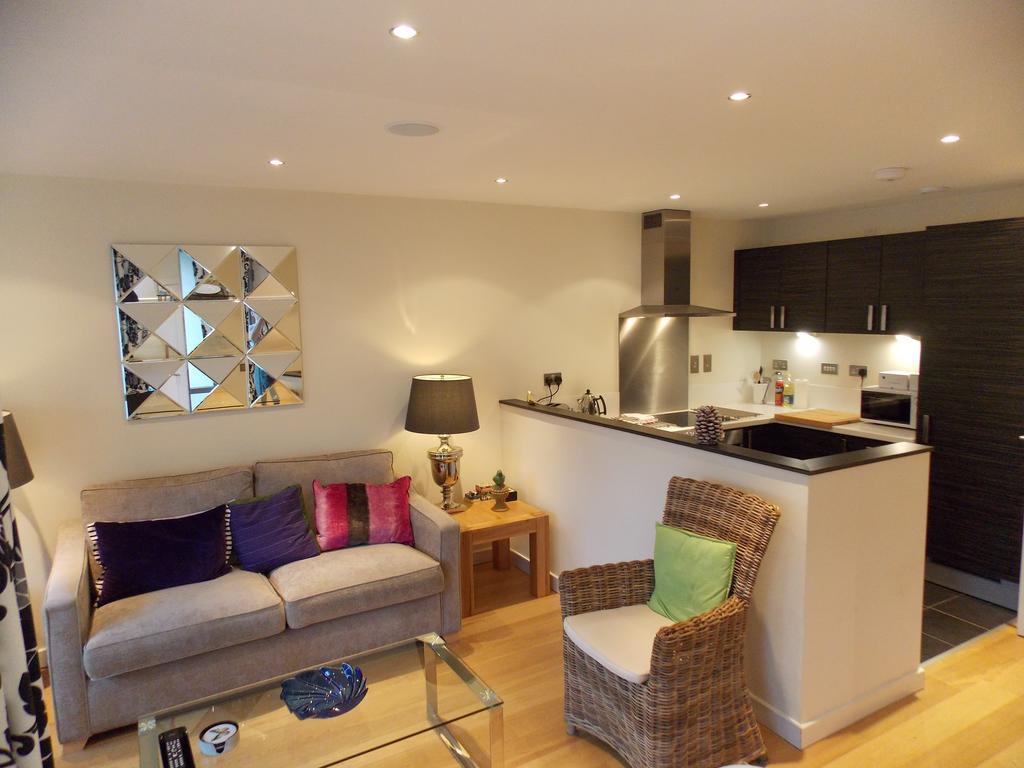 Violet Bank Apartment New Town EDI Room photo